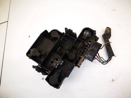 Volkswagen Golf 1987 Tailight Bulb Holder (Lamp Carrier) 191945258 #2401706-89