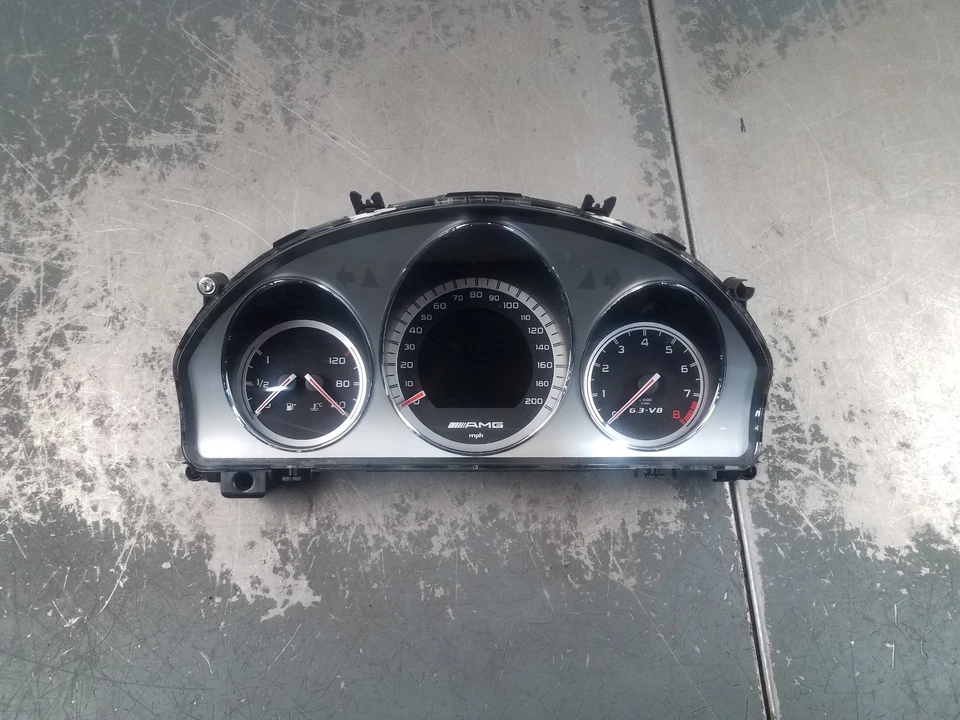 Mercedes Benz AMG C 2009 cuadro calibre 63 #4942 i4 Foto 2 de 4