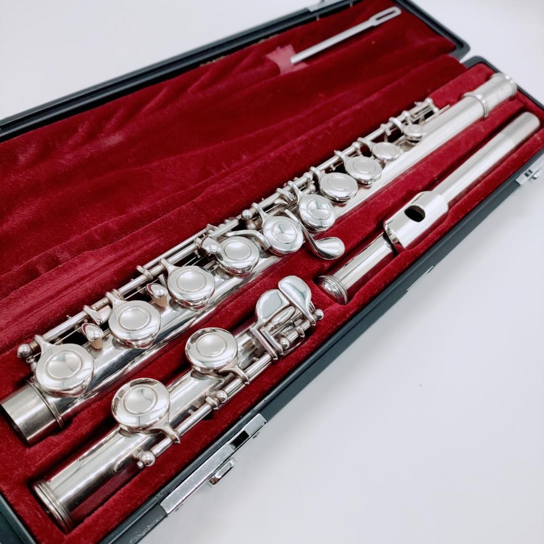 YAMAHA YFL 211S FLUTE Silver with Hard Case Cleaned and