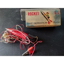 Vintage 1950s Rocket A-1 Tiny Germanium Crystal Radio w/ Box Space Age Toy