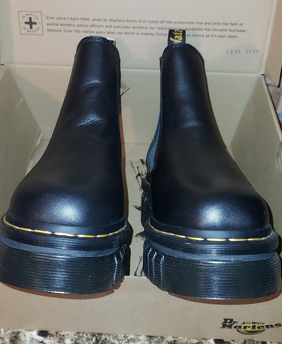 国内配送 Dr Martens AUDRICK CHELSEA BOOT BLACK Dr Martens Audrick Chelsea Boots - Black | Garmentory