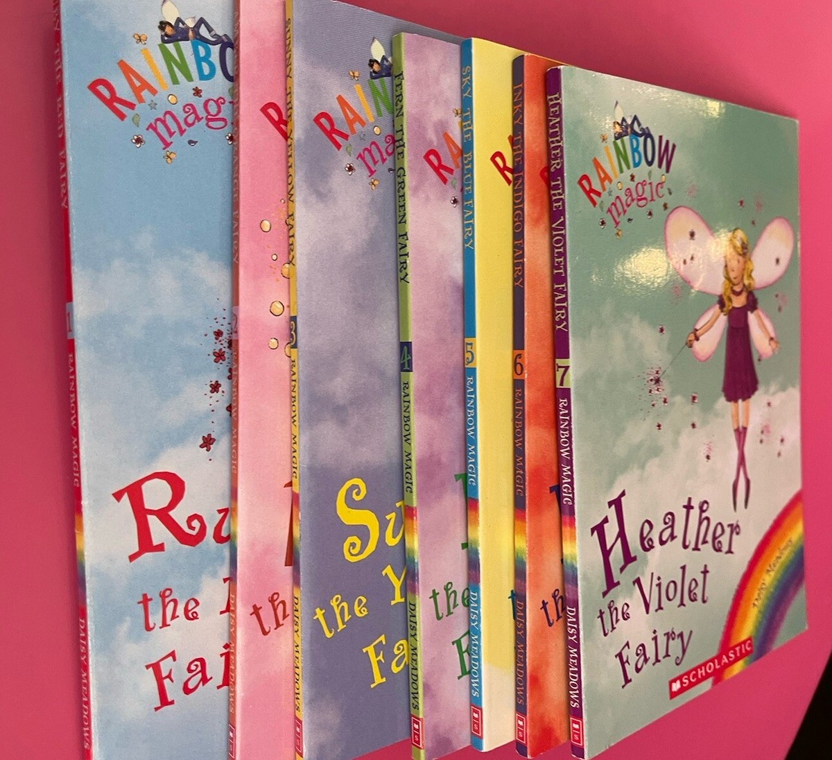 その他 Rainbow Magic: Books 1-7 Amazon | Rainbow Magic: Books 1-7 | Meadows, Daisy | Fantasy