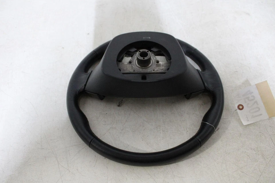 2021-2023 NISSAN ARMADA Steering Wheel - Image 4 of 4