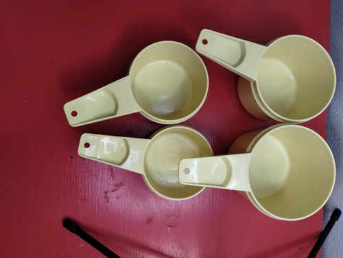 tupperware measuring cups Yellow - Picture 4 of 6
