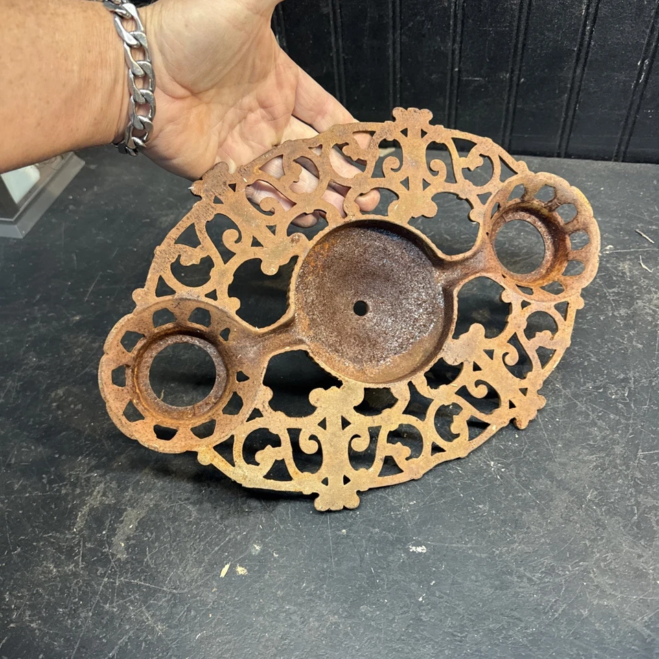 Lámpara de techo vintage de hierro fundido Art Nouveau 2 bombillas ovaladas 13 pulgadas x 9 pulgadas Foto 4 de 4