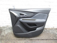 2015 VAUXHALL MOKKA SE G1U0 1.7 CDTI MK1 5DRS HATCH FRONT RIGHT SIDE DOOR CARD