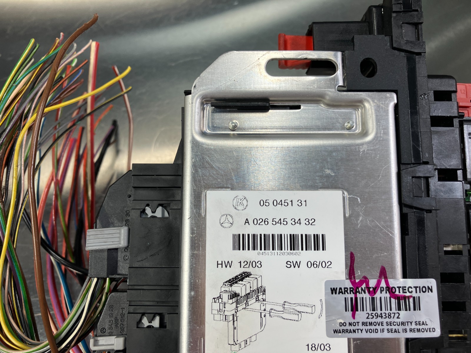 2003-2012 mercedes r230 sl500 sl550 sl55 rear sam fuse box relay module oem