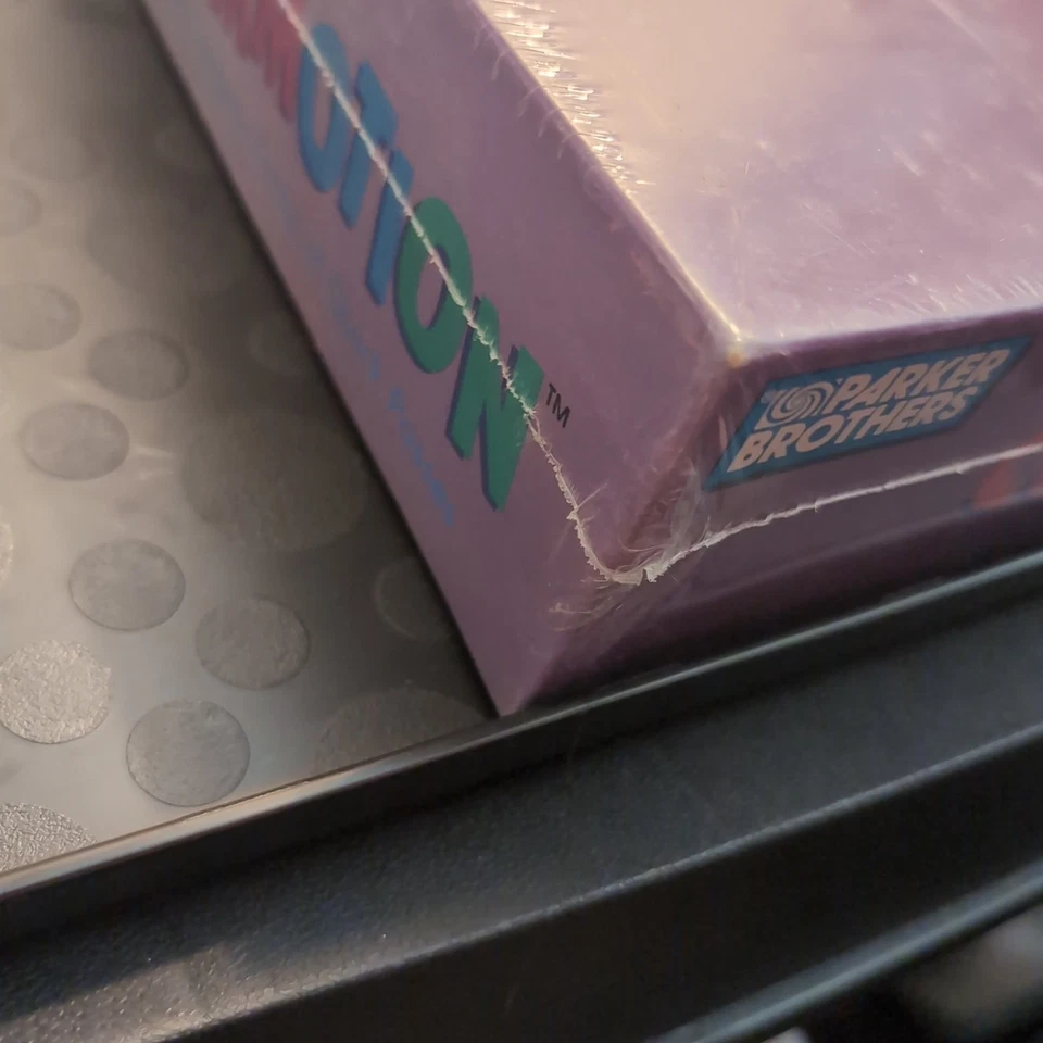 New Commotion Game by Parker Brothers 1990 - Vintage Board Game Sealed - Image 4 of 4