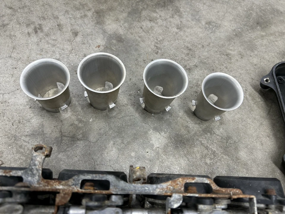 Honda CBR600F3 1998 juego completo de carburadores con soportes, placas, mangueras, herrajes Foto 3 de 4