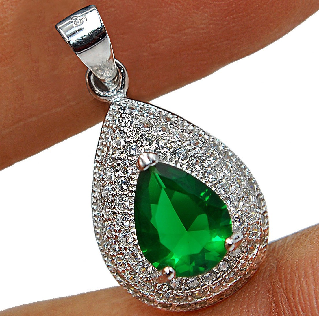 3CT Treated Emerald 925 Sterling Silver Pendant Jewelry CP3-8