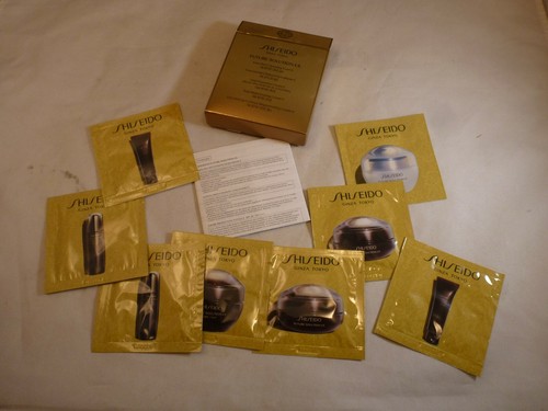 SHISEIDO Future Solution LX Sample Pack 8 Piece Assorted Skin Treatment Packets - Picture 6 of 10