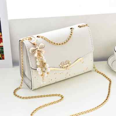 Trendige Damen Umhängetasche Schultertasche PU kleine eckige Handtasche mit Anhänger