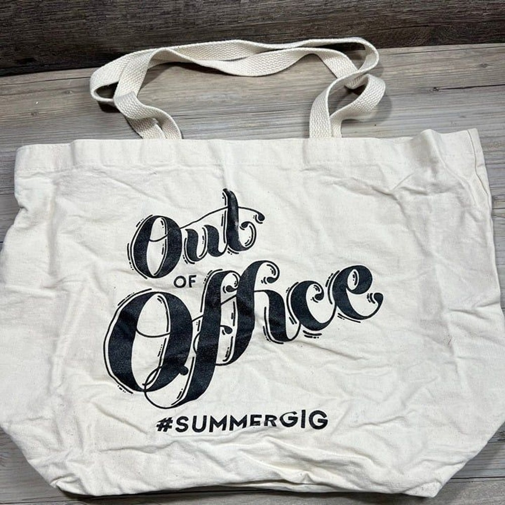 Stylish Durable Canvas Tote Bag for Everyday Use