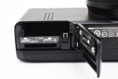 Sigma DP Series DP3 Merrill 46.0MP Digital Camera - Black Sigma DP Series DP3 Merrill 46.0MP Digital Camera - Black