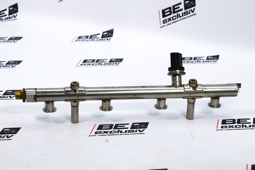 Original Audi TTS 8S Cabrio Kraftstoffverteiler Einspritzleiste 06K133317C