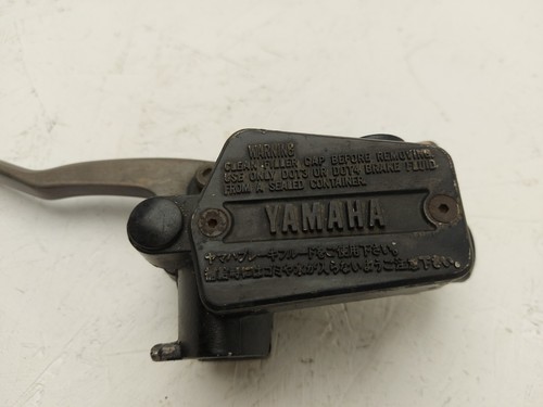 Yamaha FZR 1000 Genesis 2GH 87-88 Front Brake Reservoir & Lever - Picture 2 of 7