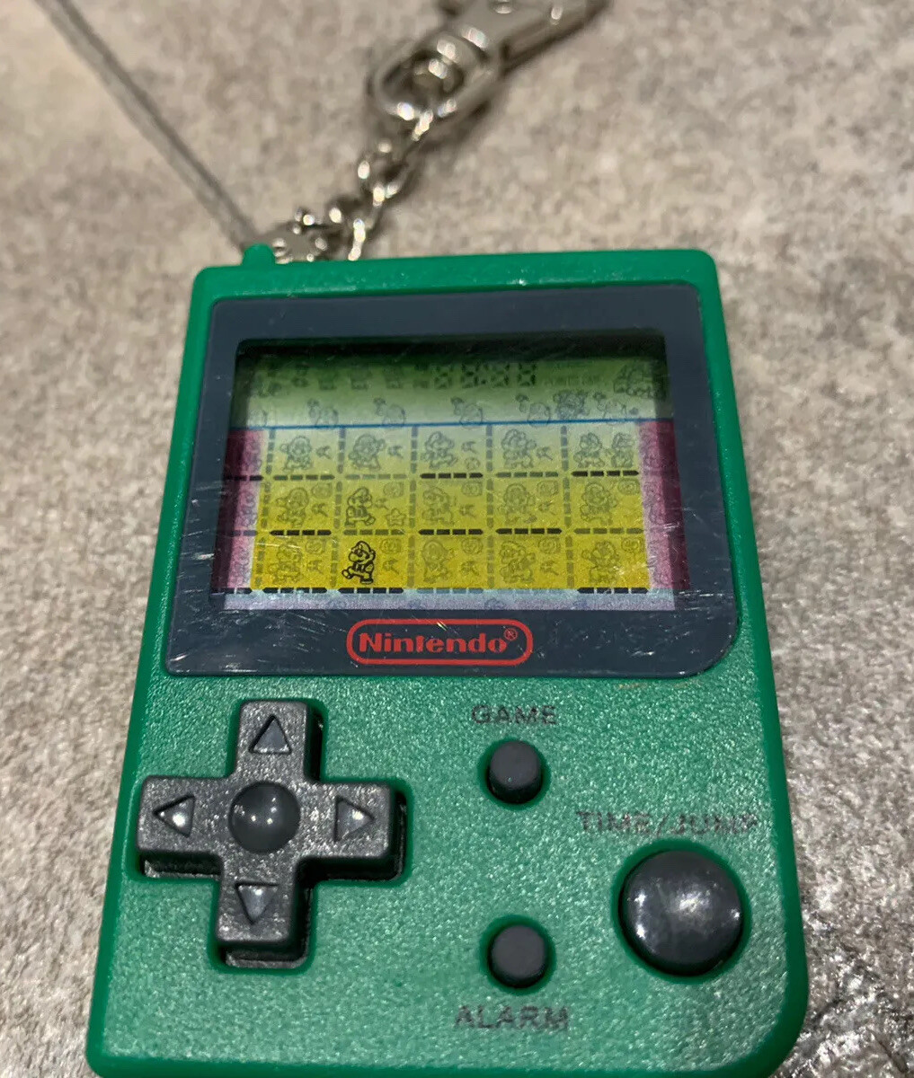 Vintage Nintendo Game Boy Mini Classic Keychain 1998 Super Mario