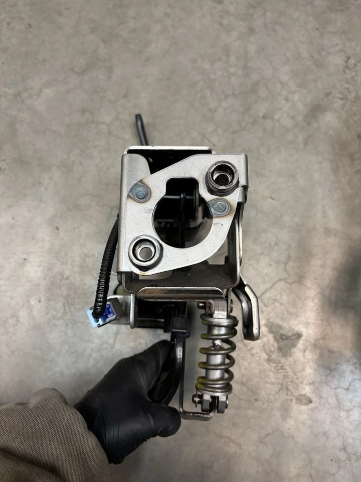 Nissan 370z 2009-2017 cupé embrague manual pedal freno conjunto fabricante original 55 k millas Foto 4 de 4