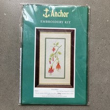 Anchor Embroidery Kit PE620 - Fuchsia - floral set inc fabric & stranded cotton 