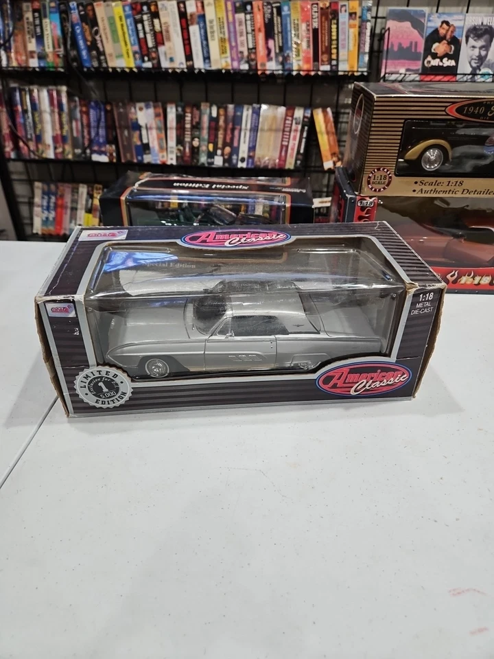 Ford Thunderbird 1963 Anson Classics Collectibles American Muscle 1:18 Diecast - Image 4 of 4