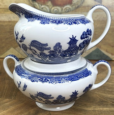 WILLOW BLUE Cream  Sugar Set Johnson Brothers England Bowl Lid Creamer Pitcher