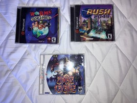 Sega Dreamcast Bundle &ndash; Console, 12 games (Illbleed, Typing of the Dead, more)