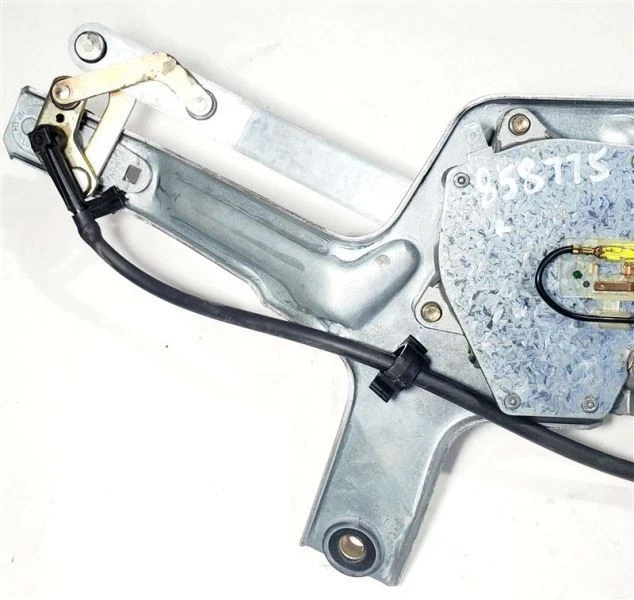 Liftgate Mounted Wiper Motor PN 701955713a OEM 1992 2003 Volkswagen Eurovan  - Image 3 of 4