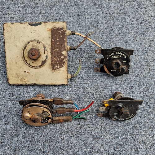 LUCAS & WIPAC RECTIFIERS VINTAGE BSA NORTON ARIEL AJS MATCHLESS TRIUMPH Job lot