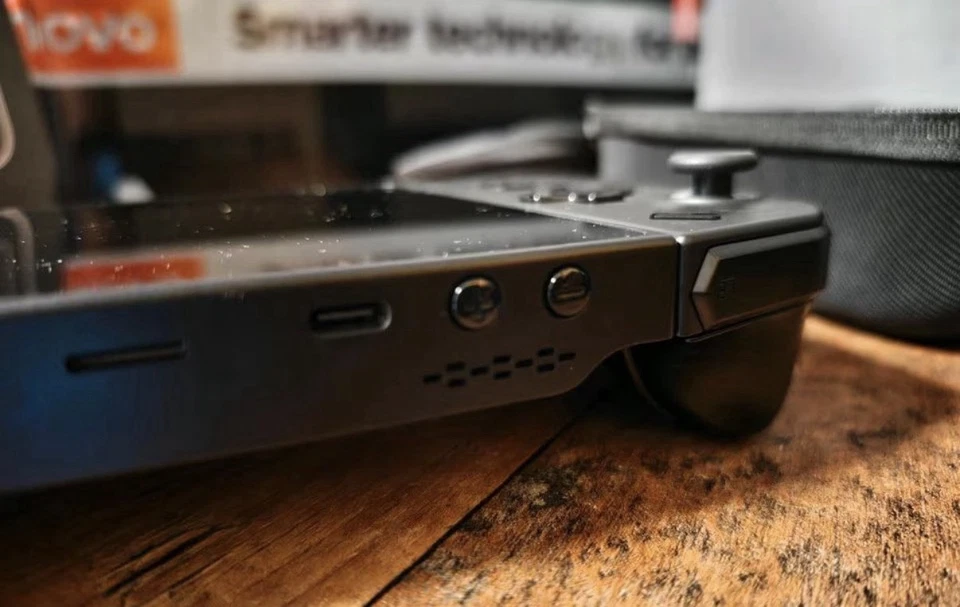 lenovo legion go - Image 4 of 4