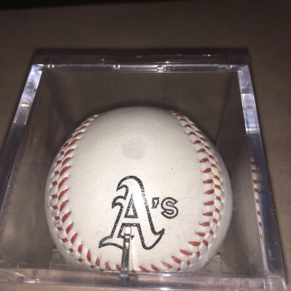 Firmado Oficial Billy Ball A’s Oakland Tribune Béisbol Hoy (1980-1982) Foto 2 de 4