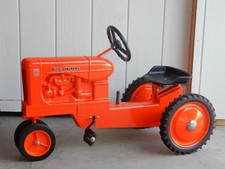 ALLIS CHALMERS ERTL MODEL WD-45 PEDAL TRACTOR 50TH ANNIVERSARY 1953-2003 SIGNED 