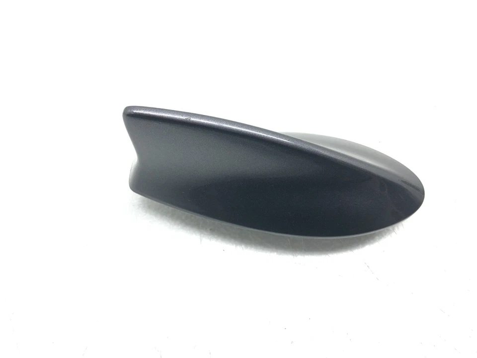 Antena aleta de tiburón Lexus LS460 2013-2017 OEM. Foto 3 de 4