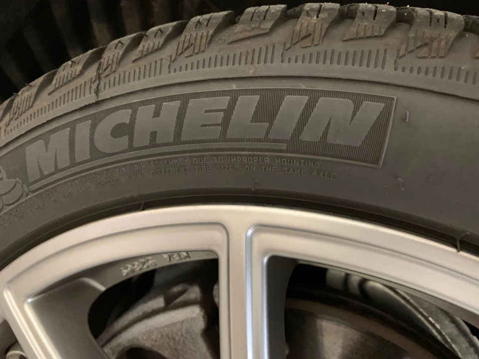 Winter Kompletträder BMW 1er 2er und Mini Clubmann wenig gefahren  (Alpinesymbol - Bild 2 von 4