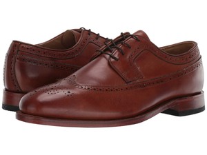 johnston and murphy mens wingtip shoes
