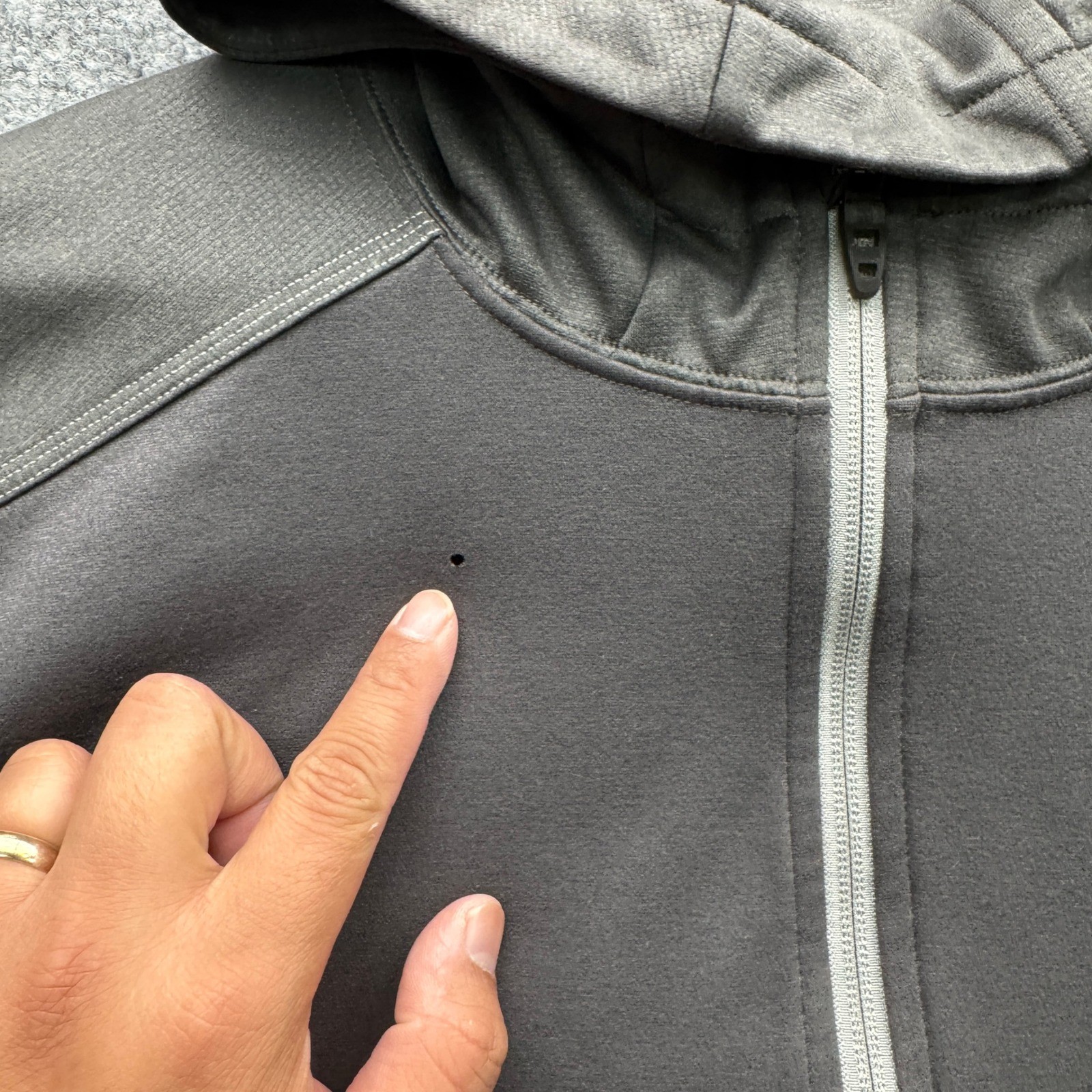 The North Face Mountain Athletics Hoodie Men's L Gray Full Zip Fleece Thumbholes thumbnail 5