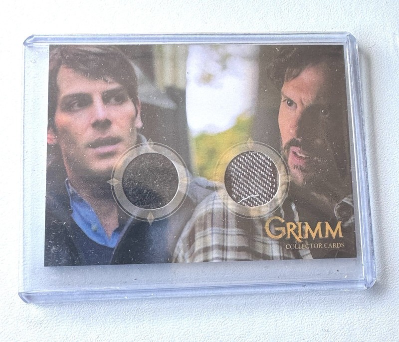 GRIMM: Costume Card 2013 GC16 Giuntoli/Mitchell as Burkhardt/Monroe