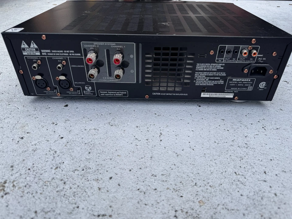 Amplificador de potencia de 2 canales Marantz MM7025 Foto 3 de 3