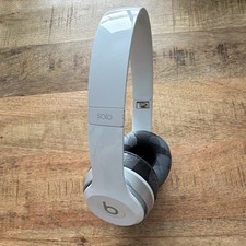 Beats by Dr. Dre Solo Headphones White with Case and AUX cord