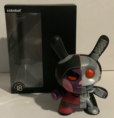KIDROBOT DIRTY ROBOT DUNNY SERIES #18 Void ''5'' Mecha Half Ray Dunny