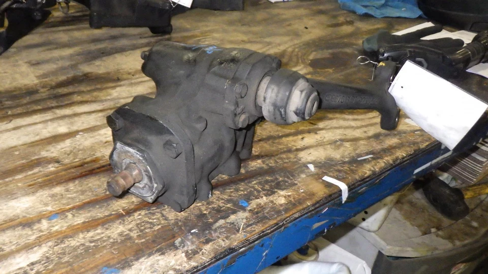 MERCEDES 240D Steering Gear/Box 123 Type, Manual Steering; 77 - 83 - Image 3 of 4