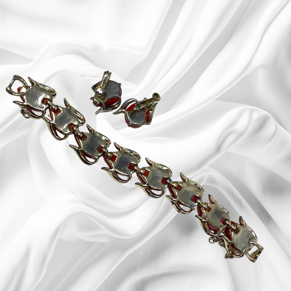 Vintage Coro Earrings & Necklace Set Clip On Red Abstract Acrylic Gold Tone - Image 3 of 4