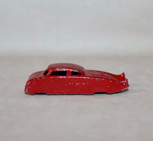 Midgetoy ~ 1948 Fantasy Car With Fins ~ Red Metal 3.5” - Picture 4 of 18