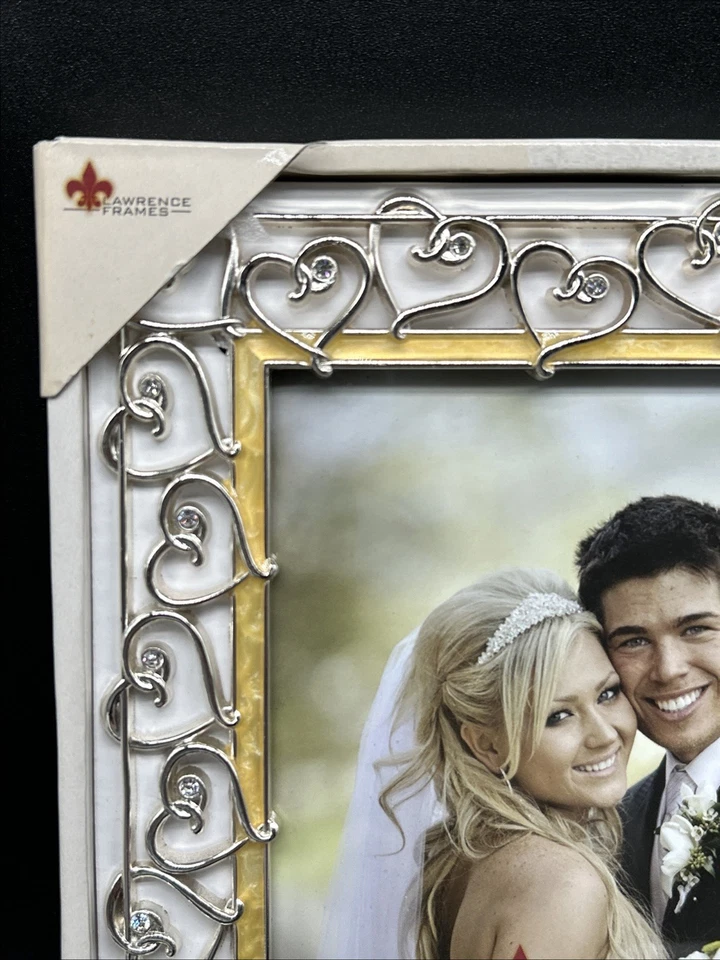 "Marcos Lawrence 5X7"" marco de fotos de boda corazones plateados y pedrería" Foto 2 de 4