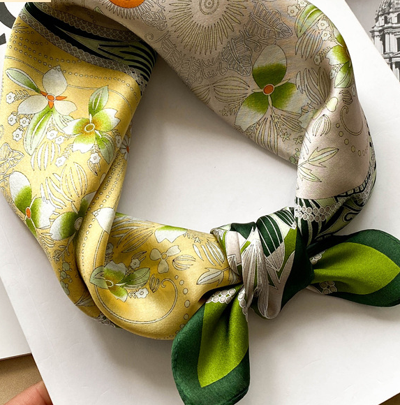 100% Silk 21 Inch Vintage Kitten Scarf Women Small Kerchief Wrap Neckerchief