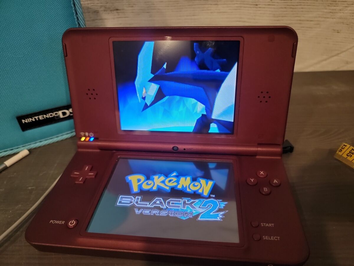  Nintendo DSi XL Burgundy : Video Games