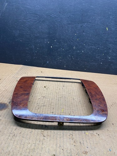 2007-2014 GMC Yukon Tahoe Center Dash Radio Bezel Pedal Traction Trim N5337 DG - Picture 2 of 8