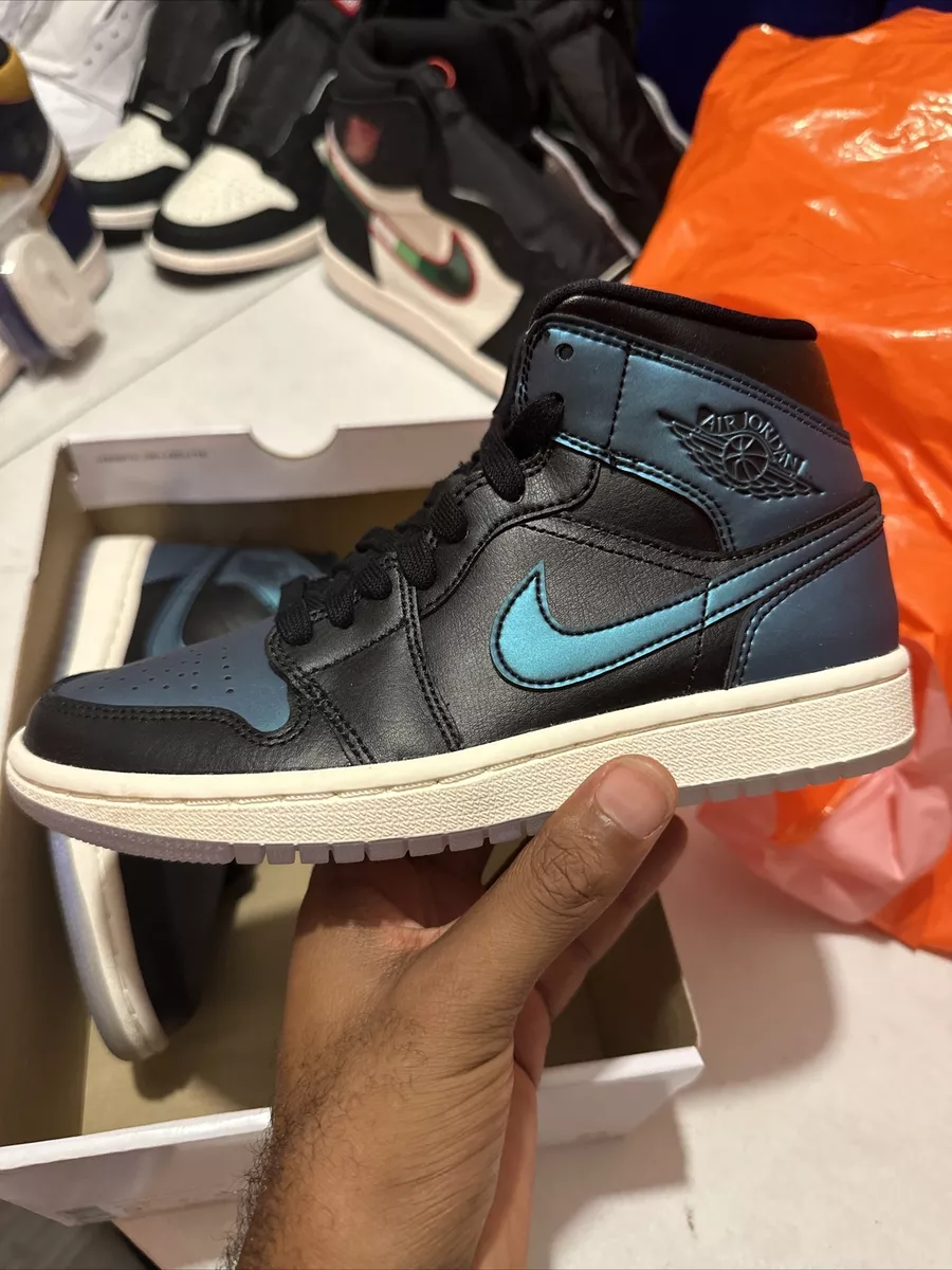 Nike air jordan top 1 mid iridescent black