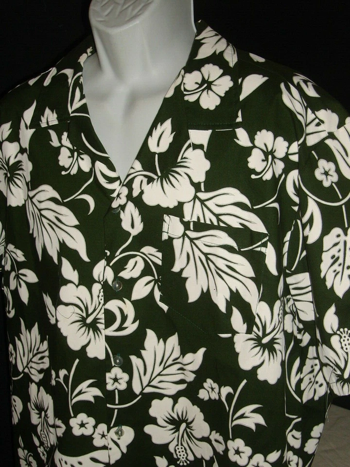 Made In Hawaii Brand Vtg. Green/White Cotton Floral Print S/S Hawaiian Shirt 2XL - Image 3 of 4
