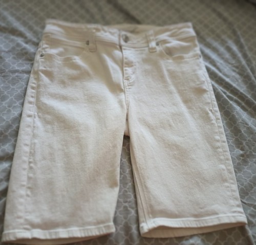 Weiße Jeansshorts Bermudas der Marke Seven Damengröße 12