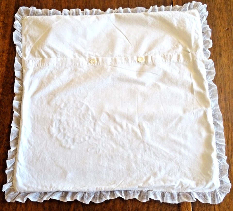 Taie de berceau en coton brodé de papillons ,entourage en tulle - Photo 4/4